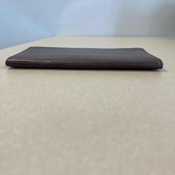 Louis Vuitton Brown Epi Leather Porte Cartes Credit Wallet -Preloved - Like New! - Picture 3 of 15
